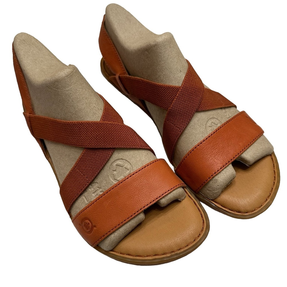 NIB Born Strappy Slingback Comfort Flat Sandal Orange Leather Stretchy 7M